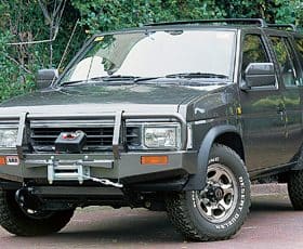 Προφυλακτήρας με θέση εργάτη της ARB για Nissan Navara D21
