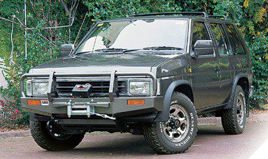 Προφυλακτήρας με θέση εργάτη της ARB για Nissan Navara D21