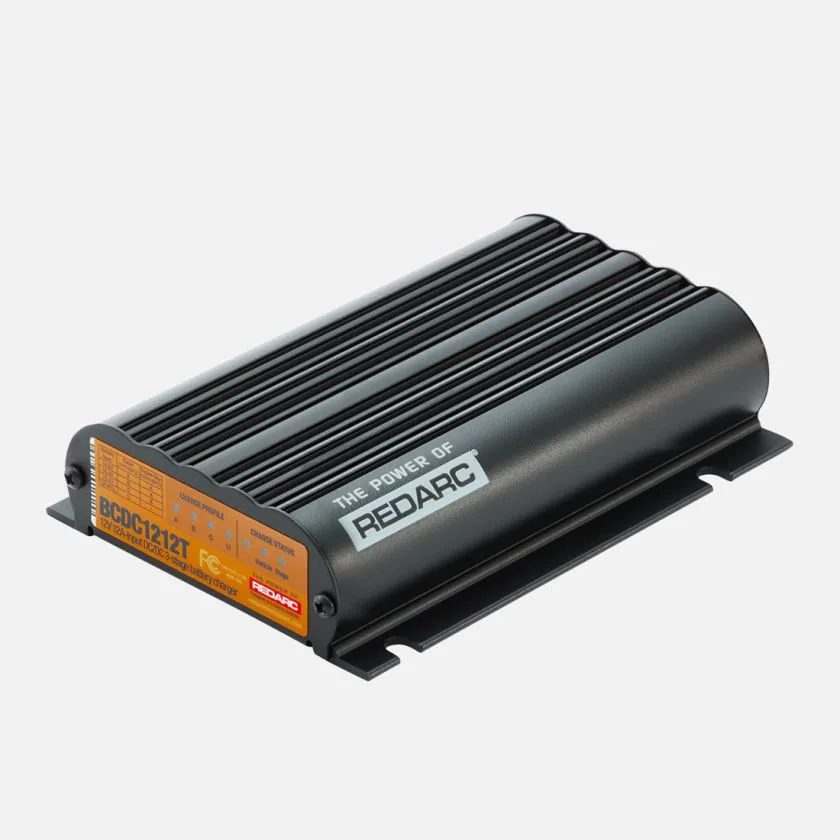 fortistis-redarc-12a-dc-trailer-battery-charger1 Φορτιστής REDARC 12A DC TRAILER BATTERY CHARGER - Image 1
